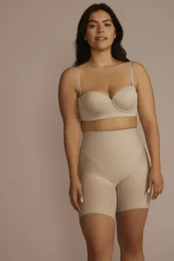 Leonisa Strapless Longline Contouring Bra 11 Leonisa Strapless Longline Contouring Bra -Kelly Shop 011911 MNUDE LING OM PROD7 002