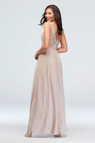 Lace And Mesh V-Neck Bridesmaid Dress 3 Lace And Mesh V-Neck Bridesmaid Dress - Image 3