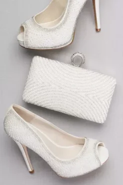 Curved Pearl And Crystal Minaudiere -Kelly Shop CETERNITY106 SHOE HBCARINA43 HB MWHITE PROD3 003