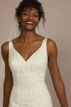 Lace Applique Satin V-Neck Mermaid Wedding Dress -Kelly Shop CWG961 SOFTWHITE OLEG PROD1 082