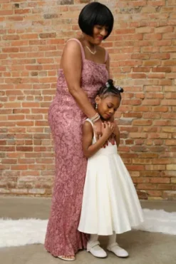 Square Neck Long Lace Dress With Illusion Waist -Kelly Shop D21NY22153V1 PDP Crop JUNE21 1920x2880