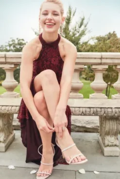 Allover Lace Halter Gown With Slit -Kelly Shop D21NY22155V1 1 PDP Crop JAN21 1920x2880