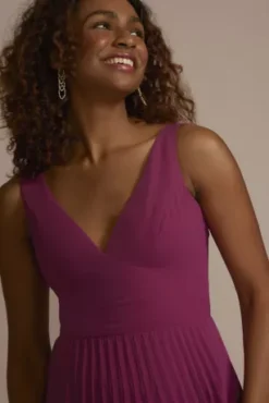 Floor Length V-Neck Pleated Chiffon A-Line Dress -Kelly Shop D21NY22524 WILDBERRY PRTY PROD7 324