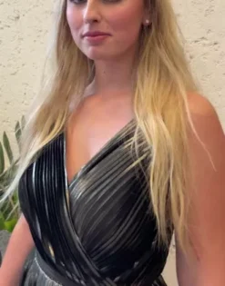 Metallic Pleated A-Line With Slit -Kelly Shop D28NY22569 PDP