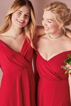 V-Neck Tank Full Skirt Bridesmaid Dress -Kelly Shop F20228 1 PDP Crop JAN12 1920x2880