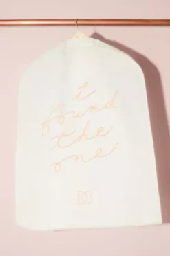 I Found The One Garment Bag -Kelly Shop IFOUNDTHEONEGB WHITE GB PROD10 010