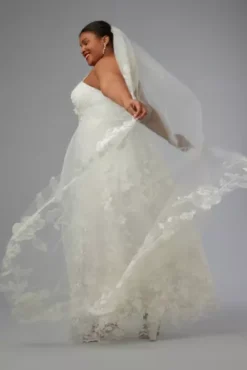 Reimagine Recycled Lace Chapel Veil -Kelly Shop RV10009 4 PDP Crop MAR23 1920x2880