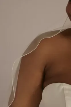 Cascading Tulle Mid-Length Veil With Pencil Edge -Kelly Shop V10001 IVORY VLS OM PROD4 063