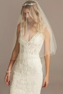 Two Tier Fingertip Veil With Beaded Edge -Kelly Shop V816 MIVORY VLS OM PROD12 049