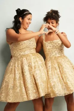 Square Neck Sequin Embellished Damas Dress -Kelly Shop WBM3239 1 PDP Crop OCT5 1920x2880