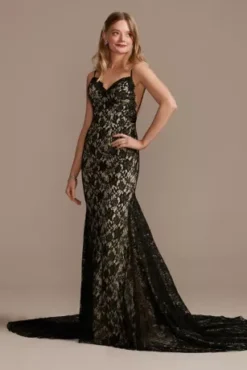 Low- Back Soft Lace Wedding Dress