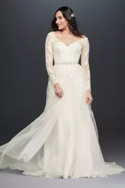 Long Sleeve Wedding Dress With Low Back