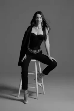 Satin Waistband Fitted Suit Pants -Kelly Shop WG4001 2 PDP Crop JUN25 1920x2880