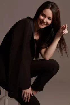 Satin Waistband Fitted Suit Pants -Kelly Shop WG4001 6 PDP Crop JUN25 1920x2880