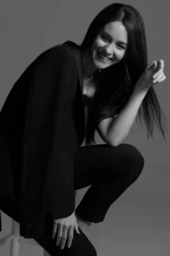 Satin Waistband Fitted Suit Pants -Kelly Shop WG4001 7 PDP Crop JUN25 1920x2880