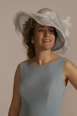 Wide-Brim Hat With Bow